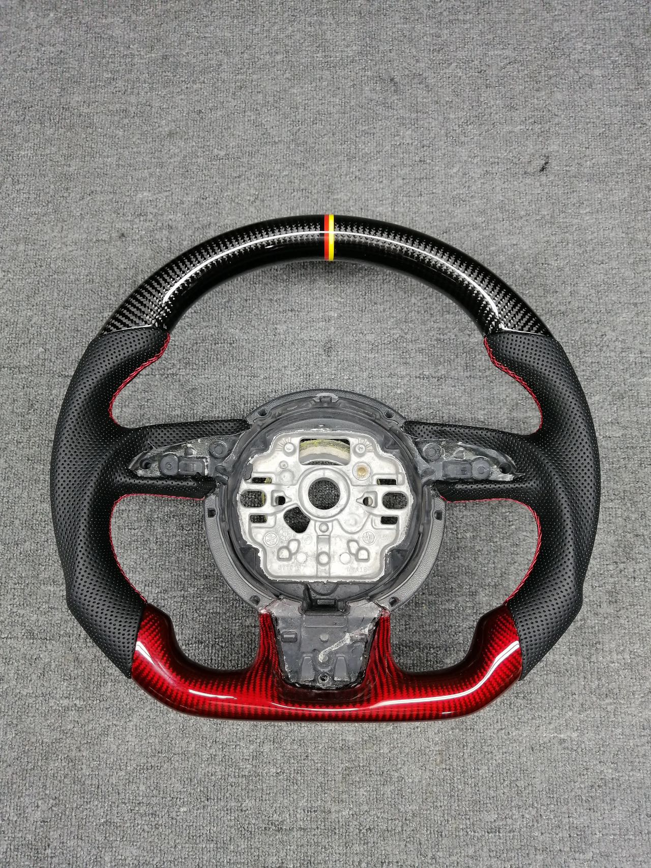 Any year Audi A3 A5 A7 A4 A6 Q3 Q5 Q7 A1 RS3 S4 S5 TT custom carbon fiber steering wheel